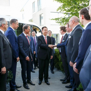 �@��hofer피⼼�g�ӳ�  ����a�����ڶ����L�O��